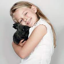 Crianças com animais de estimação adquirem qualidades maravilhosas!